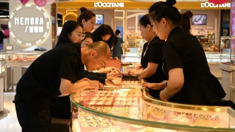 金价猛涨，业内人士：警惕